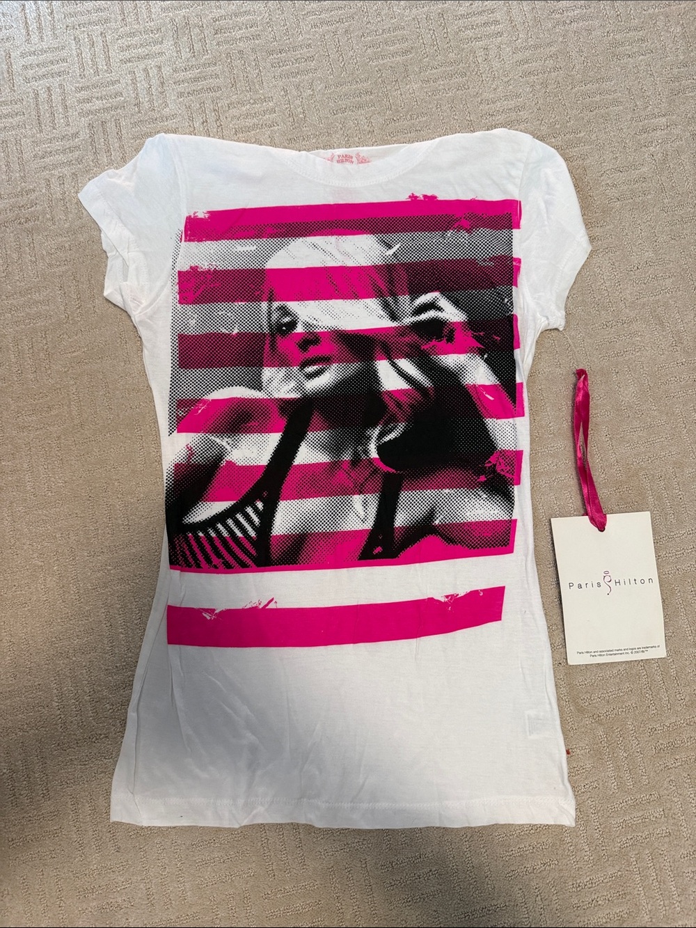 Paris Hilton White Tee vintage NWT